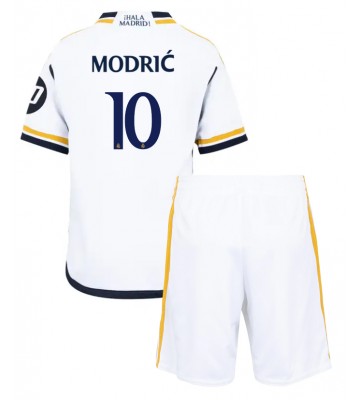 Real Madrid Luka Modric #10 Primera Equipación Niños 2023-24 Manga Corta (+ Pantalones cortos)